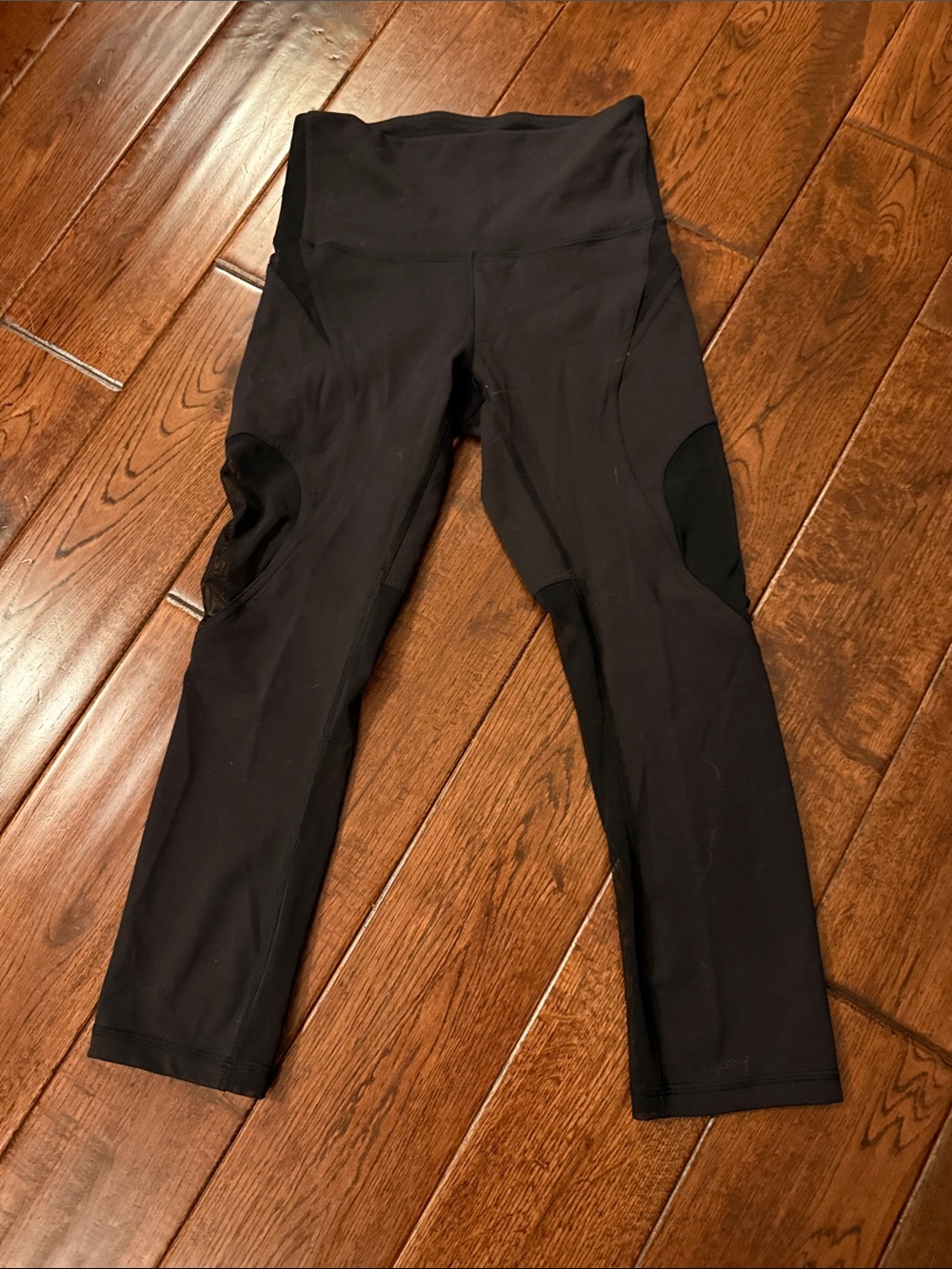 lululemon athletica Black High-Rise Capri Leggings